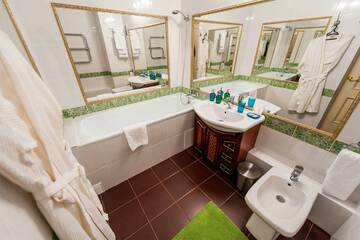 Фото номера Номер делюкс Гостиница  Bed and Breakfast  г. Курск 8