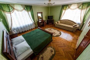 Фото номера Номер стандарт семейный Гостиница  Bed and Breakfast  г. Курск 5